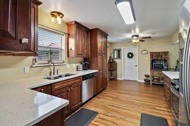 203 S Fm-565 S, Baytown, TX 77523