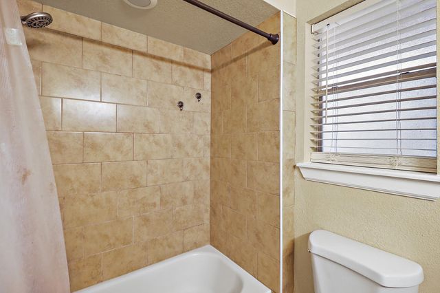 203 S Fm-565 S, Baytown, TX 77523