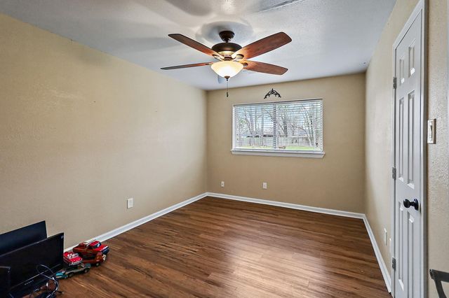 203 S Fm-565 S, Baytown, TX 77523