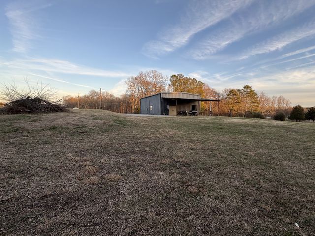 342 Second Creek Rd, Five Points, TN 38457