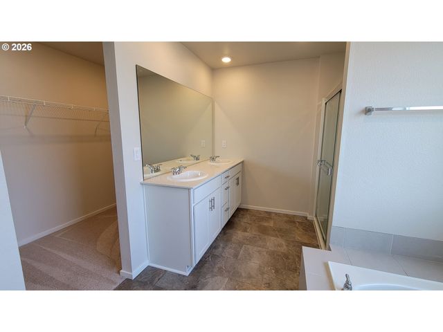 2960 V St, Springfield, OR 97477