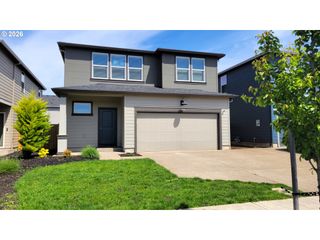 2960 V St, Springfield, OR 97477