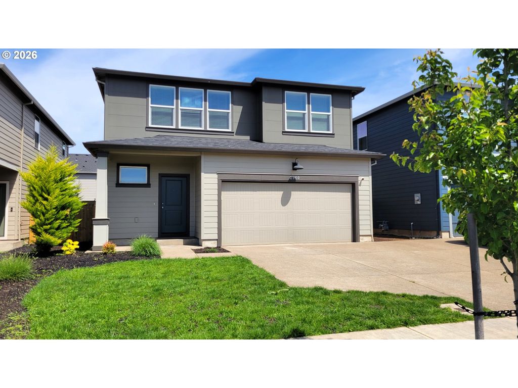 2960 V St, Springfield, OR 97477