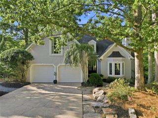 2040 Shallowford Park Manor, Roswell, GA 30075