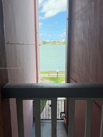 18555 NE 14th Ave 615A, Miami, FL 33179