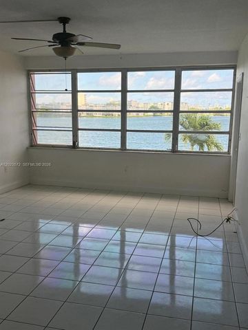 18555 NE 14th Ave 615A, Miami, FL 33179