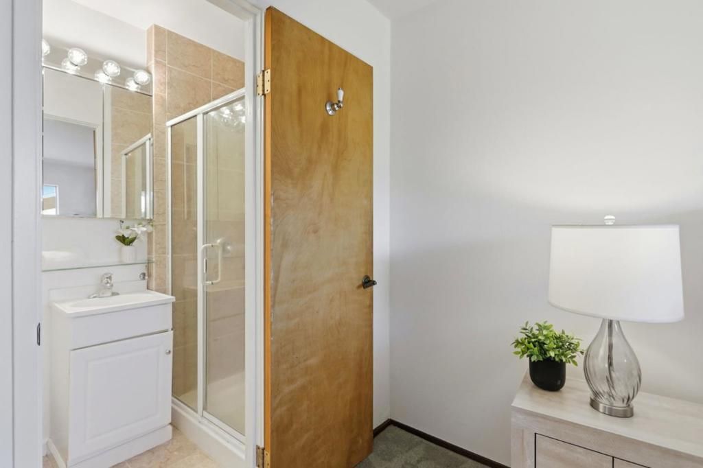 Image 31 of property listing at 1099 Miller Avenue, San Jose, CA 95129