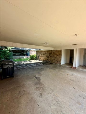 106 Westpark Drive N, Mckinney, TX 75071