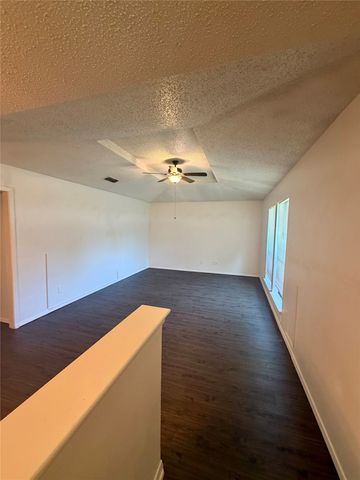 106 Westpark Drive N, Mckinney, TX 75071