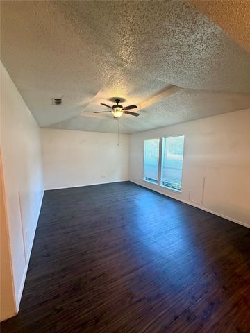 106 Westpark Drive N, Mckinney, TX 75071