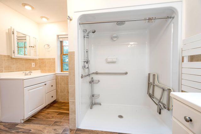 106 Ambleside Drive, Falmouth, MA 02540