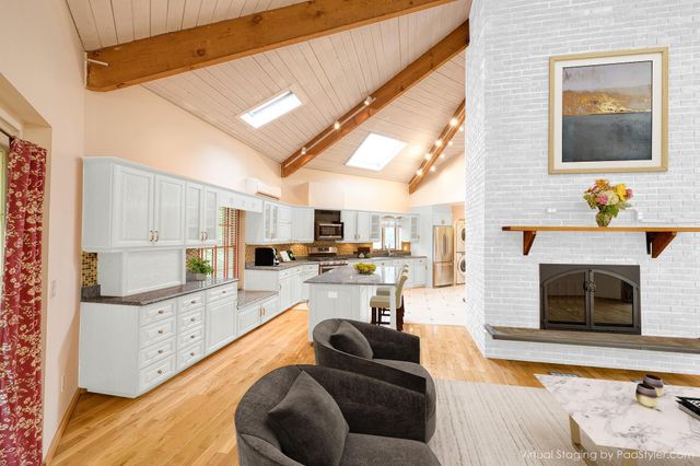 106 Ambleside Drive, Falmouth, MA 02540