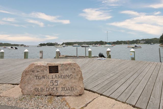 106 Ambleside Drive, Falmouth, MA 02540