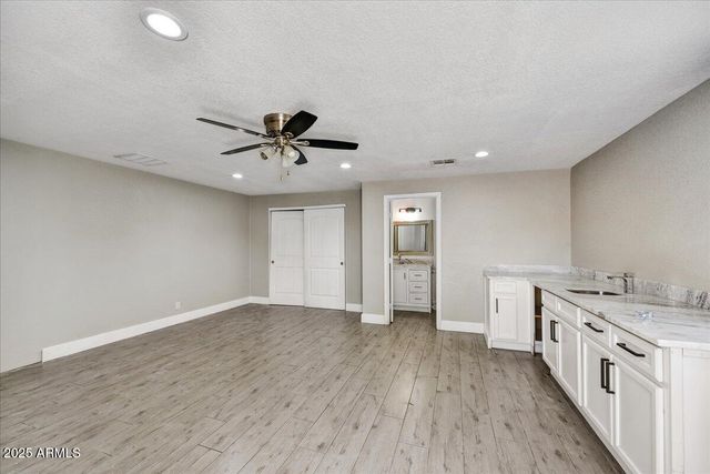 15049 N 25TH Place, Phoenix, AZ 85032