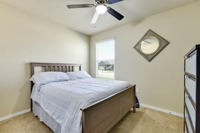 100 Sulphur River LOOP, Hutto, TX 78634