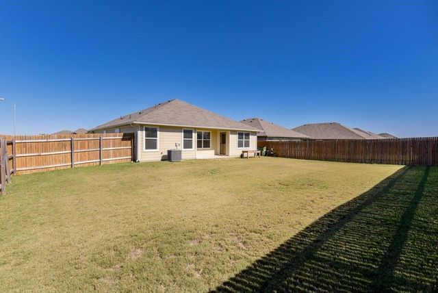 100 Sulphur River LOOP, Hutto, TX 78634