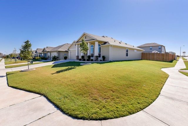 100 Sulphur River LOOP, Hutto, TX 78634