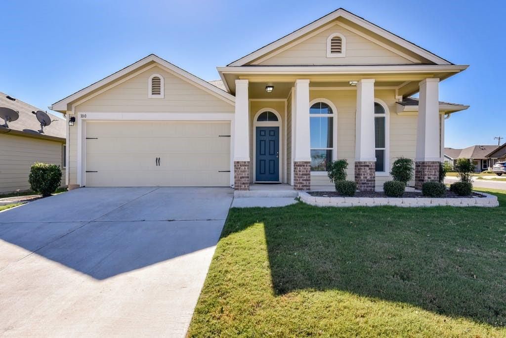 100 Sulphur River LOOP, Hutto, TX 78634