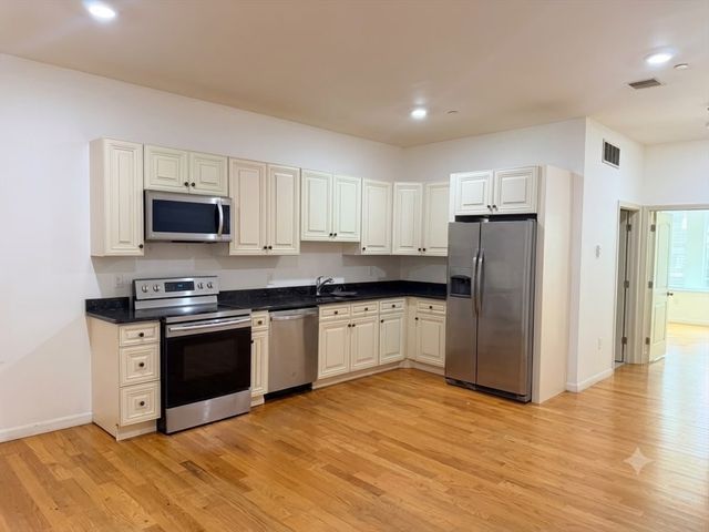 265 Essex St 1A, Lawrence, MA 01841
