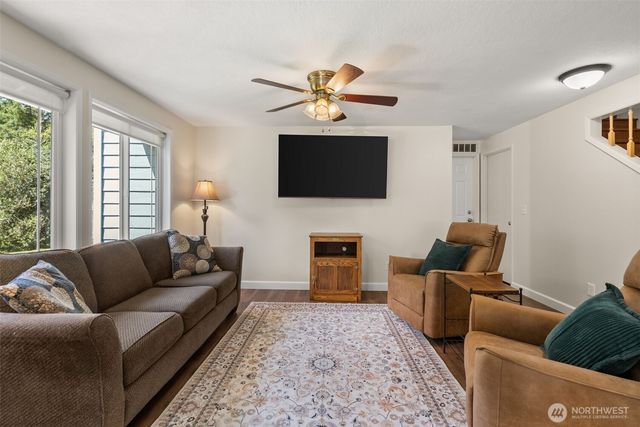 10544 Sidney Road SW, Port Orchard, WA 98367