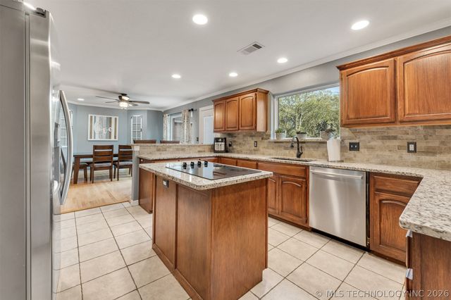23505 S Keetonville Road, Claremore, OK 74019