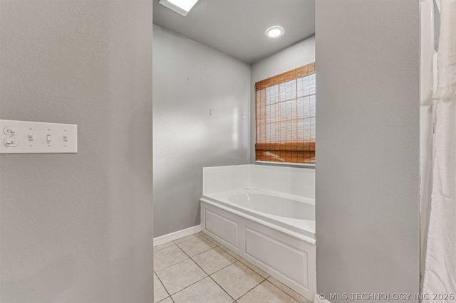 23505 S Keetonville Road, Claremore, OK 74019