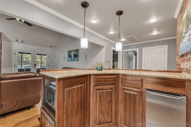 23505 S Keetonville Road, Claremore, OK 74019