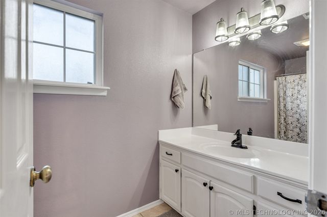 23505 S Keetonville Road, Claremore, OK 74019