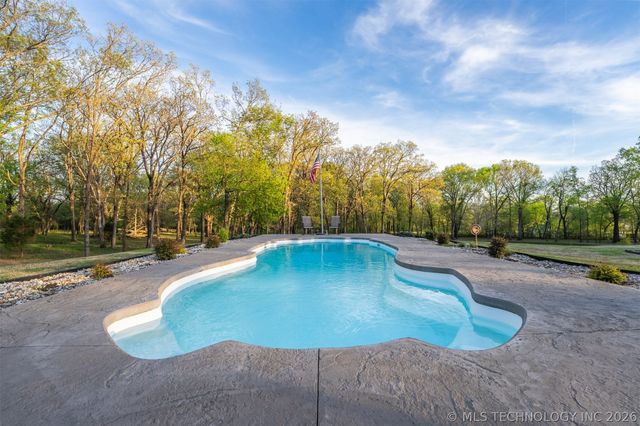 23505 S Keetonville Road, Claremore, OK 74019