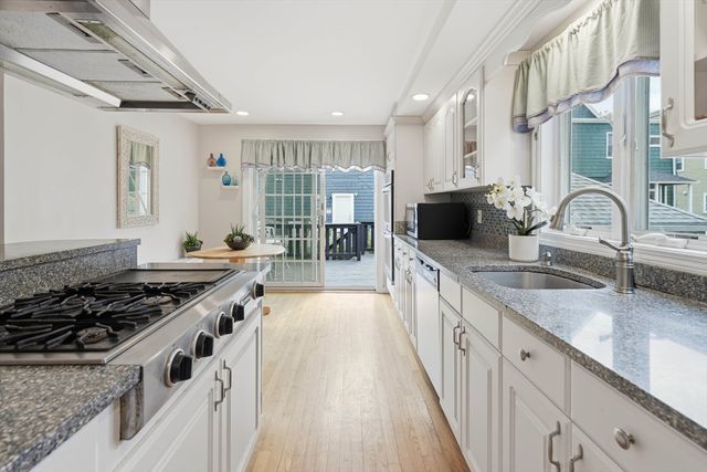 20 Raymond St, Everett, MA 02149