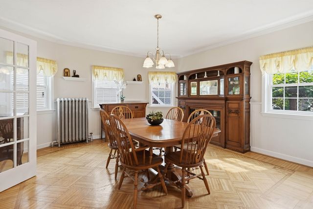 20 Raymond St, Everett, MA 02149