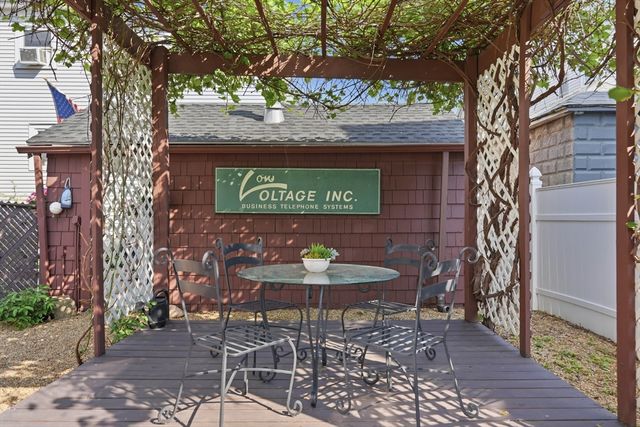 20 Raymond St, Everett, MA 02149