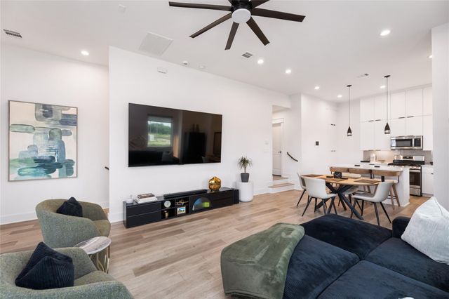 1602 Mary Street, Houston, TX 77026
