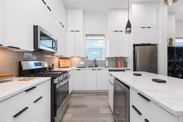 1602 Mary Street, Houston, TX 77026