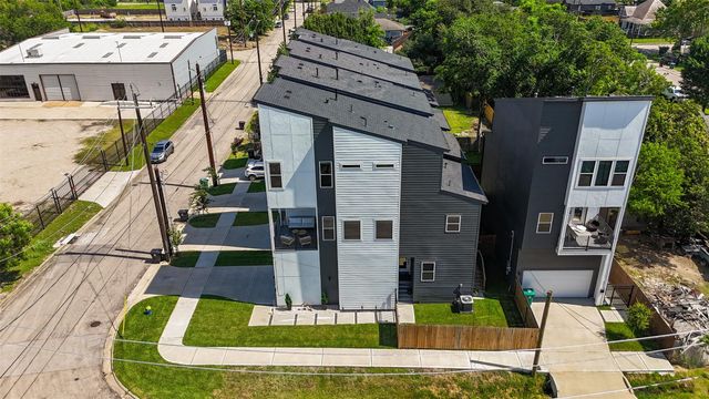 1602 Mary Street, Houston, TX 77026