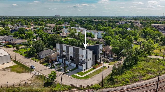 1602 Mary Street, Houston, TX 77026