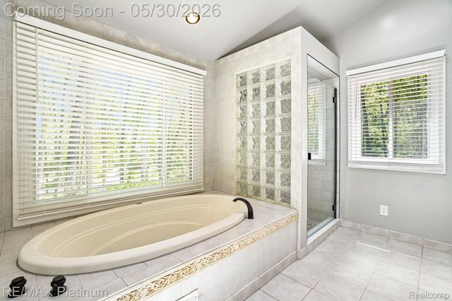 2615 Shagbark, Milford Charter Township, MI 48380
