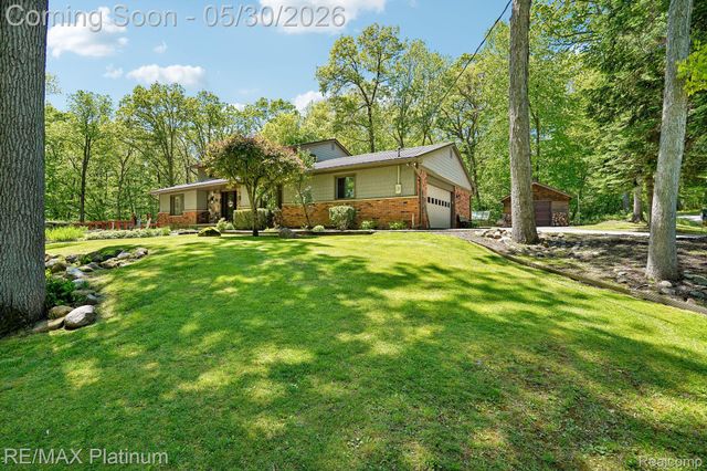 2615 Shagbark, Milford Charter Township, MI 48380