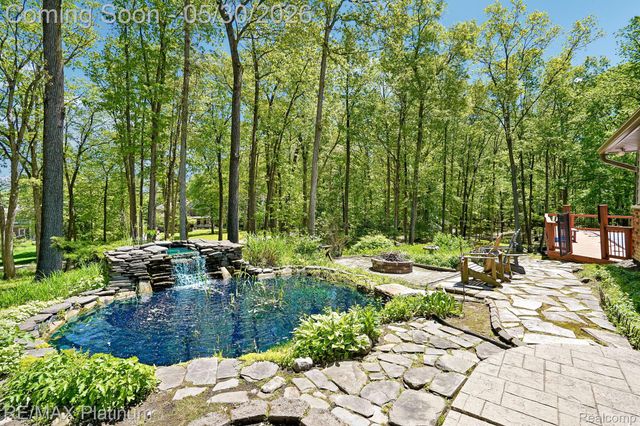 2615 Shagbark, Milford Charter Township, MI 48380