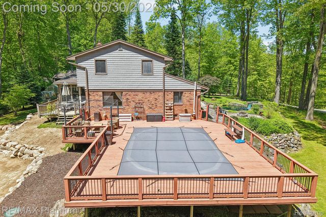 2615 Shagbark, Milford Charter Township, MI 48380