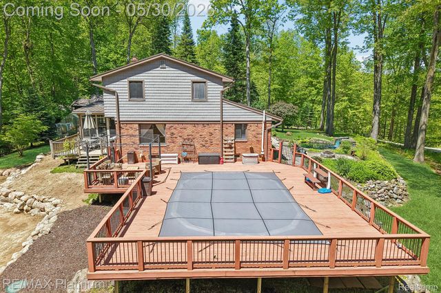 2615 Shagbark, Milford Charter Township, MI 48380