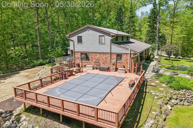 2615 Shagbark, Milford Charter Township, MI 48380