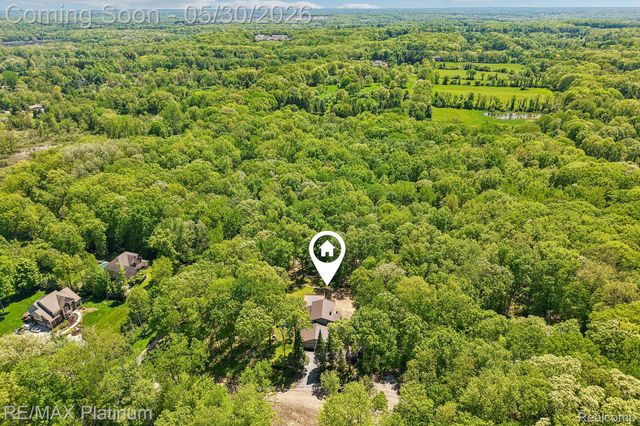 2615 Shagbark, Milford Charter Township, MI 48380