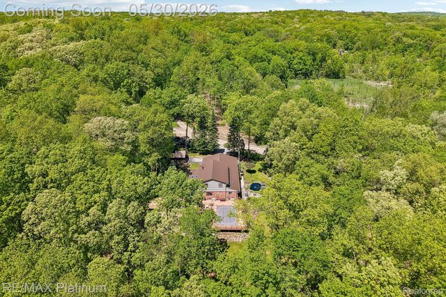 2615 Shagbark, Milford Charter Township, MI 48380
