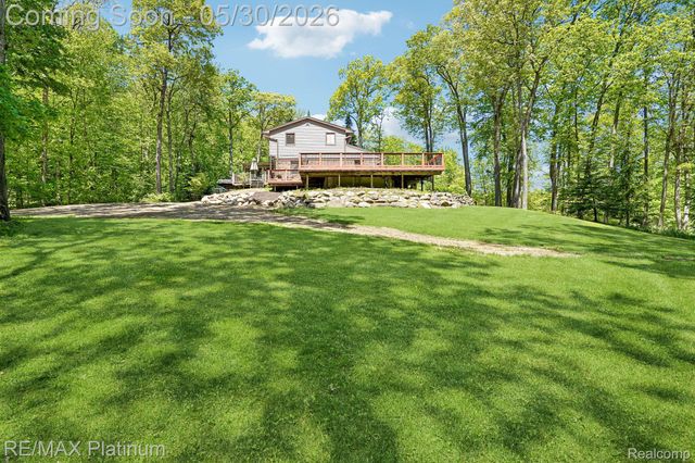 2615 Shagbark, Milford Charter Township, MI 48380