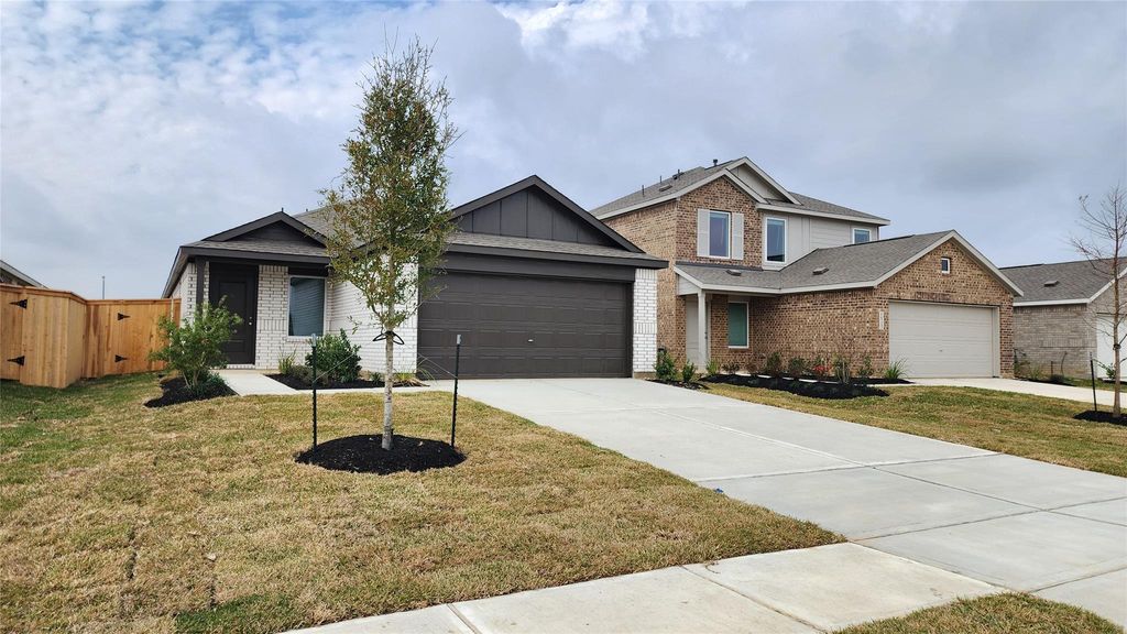 16723 Old Wagon Way, Hockley, TX 77447