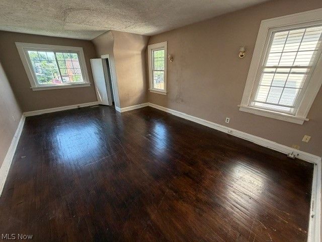 10607 S Highland Avenue, Garfield Heights, OH 44125