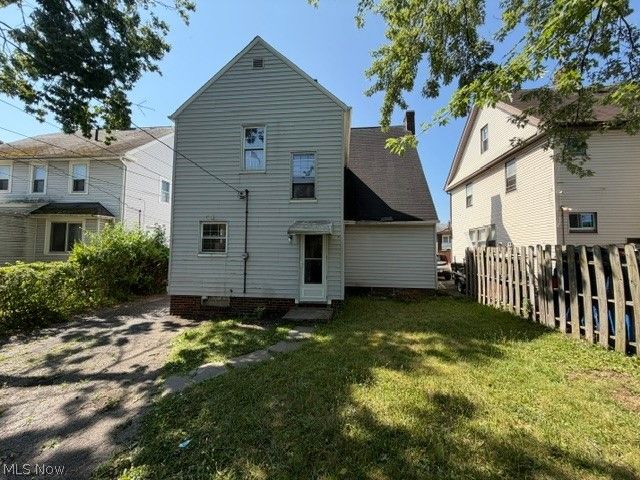 10607 S Highland Avenue, Garfield Heights, OH 44125