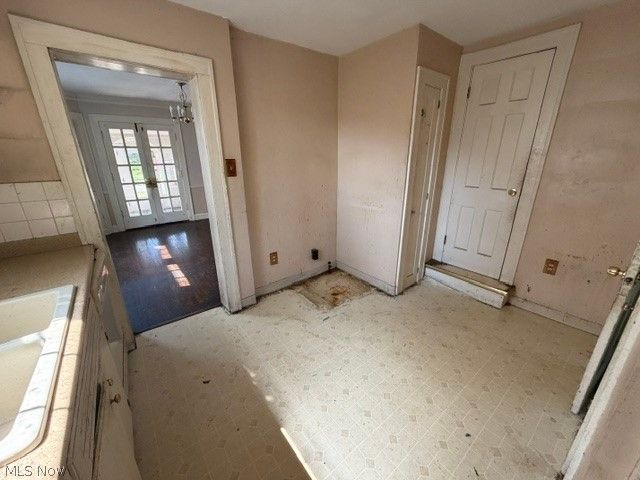 10607 S Highland Avenue, Garfield Heights, OH 44125