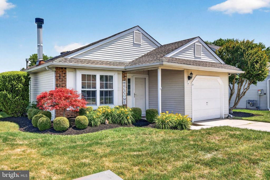 5 EDDYSTONE WAY, Mount Laurel, NJ 08054